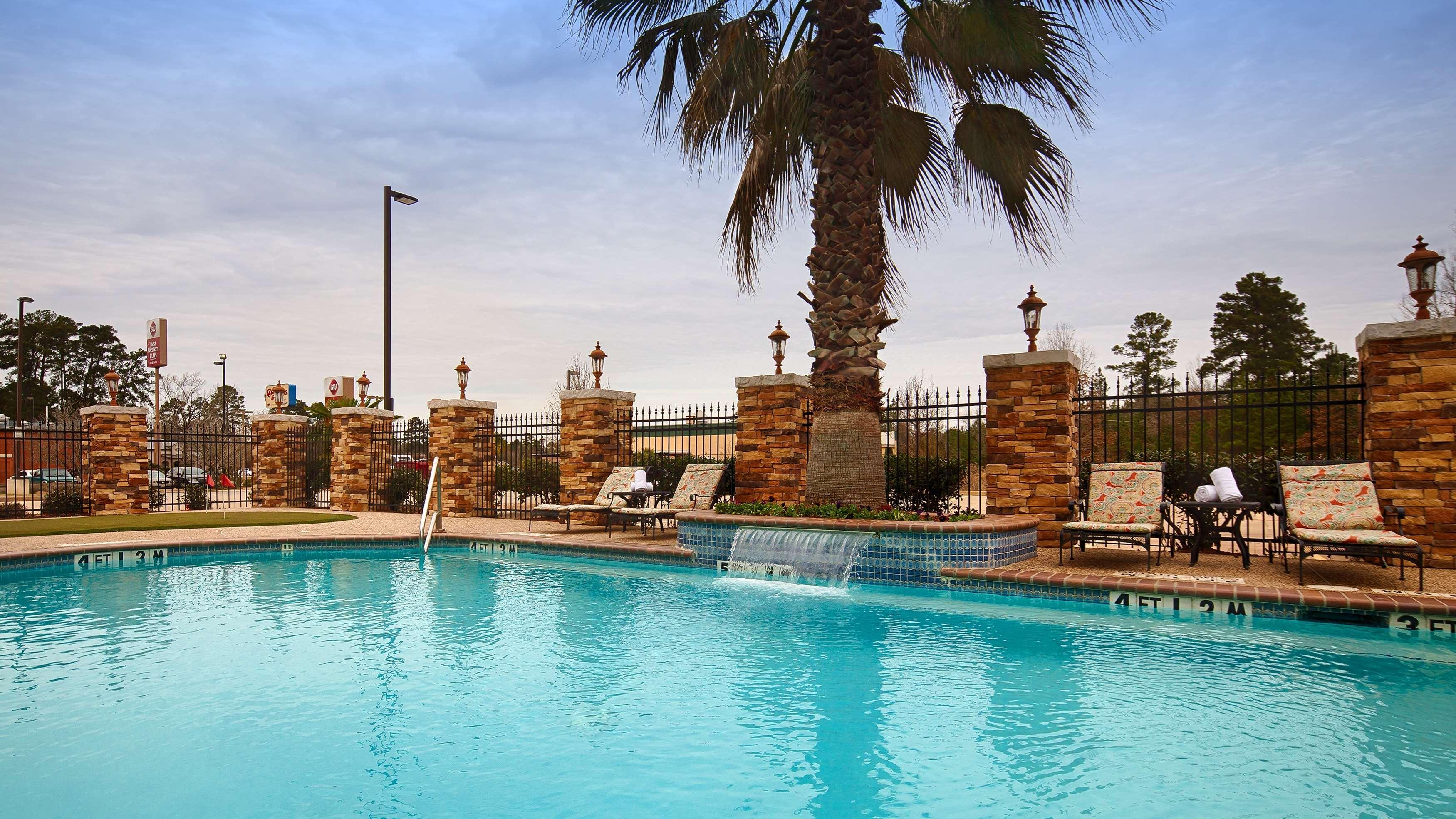 Best Western Plus Crown Colony Inn & Suites Lufkin Zewnętrze zdjęcie