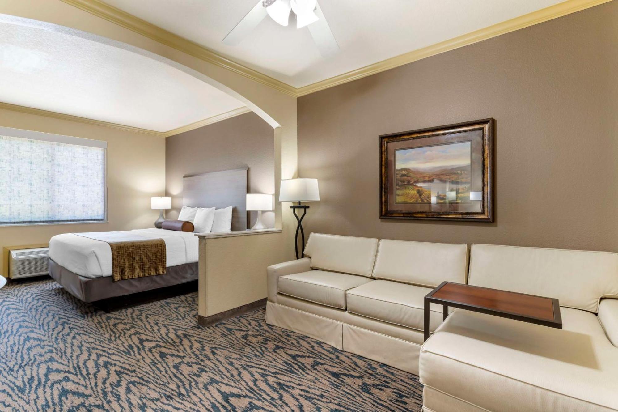 Best Western Plus Crown Colony Inn & Suites Lufkin Zewnętrze zdjęcie