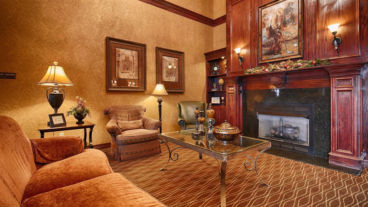 Best Western Plus Crown Colony Inn & Suites Lufkin Zewnętrze zdjęcie