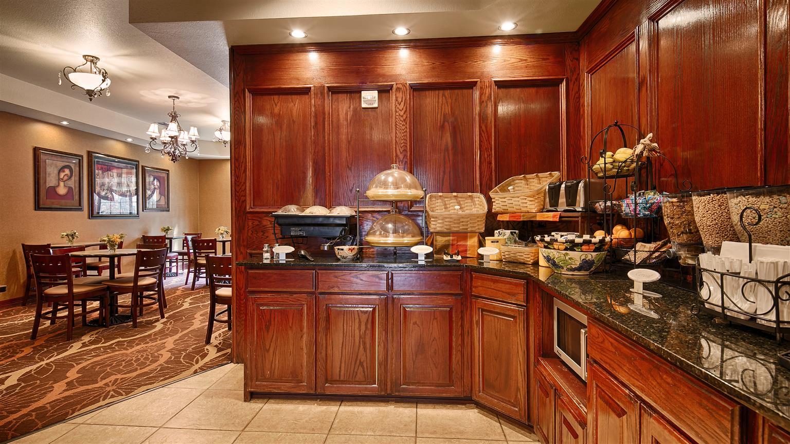 Best Western Plus Crown Colony Inn & Suites Lufkin Zewnętrze zdjęcie