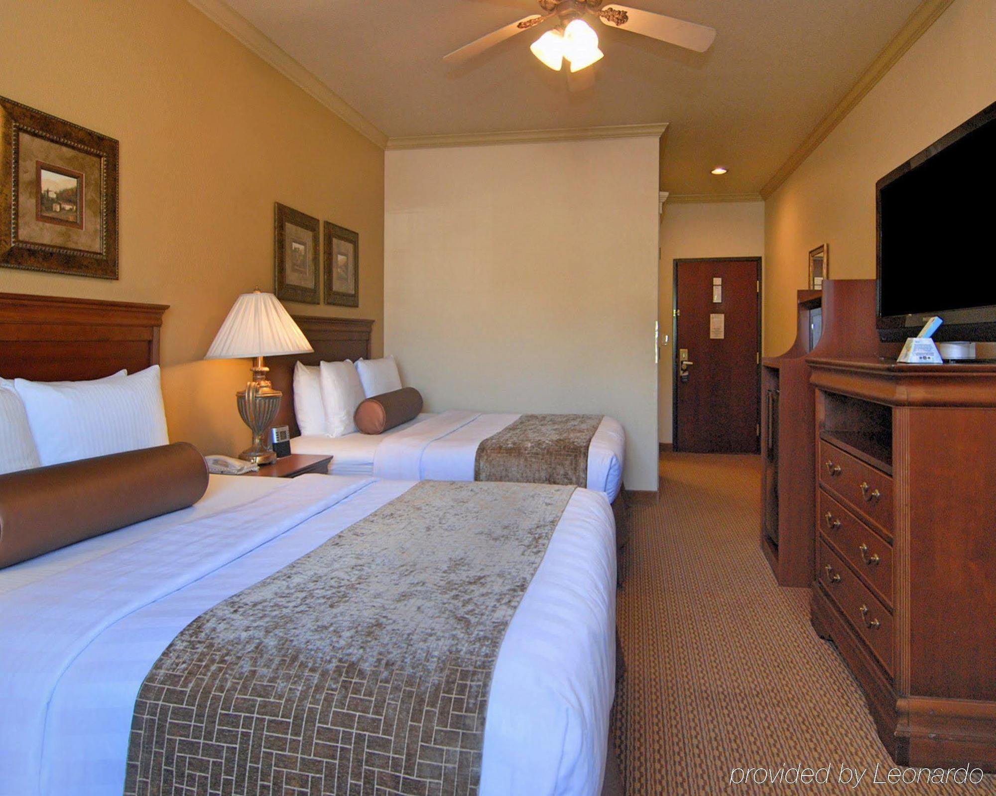 Best Western Plus Crown Colony Inn & Suites Lufkin Zewnętrze zdjęcie