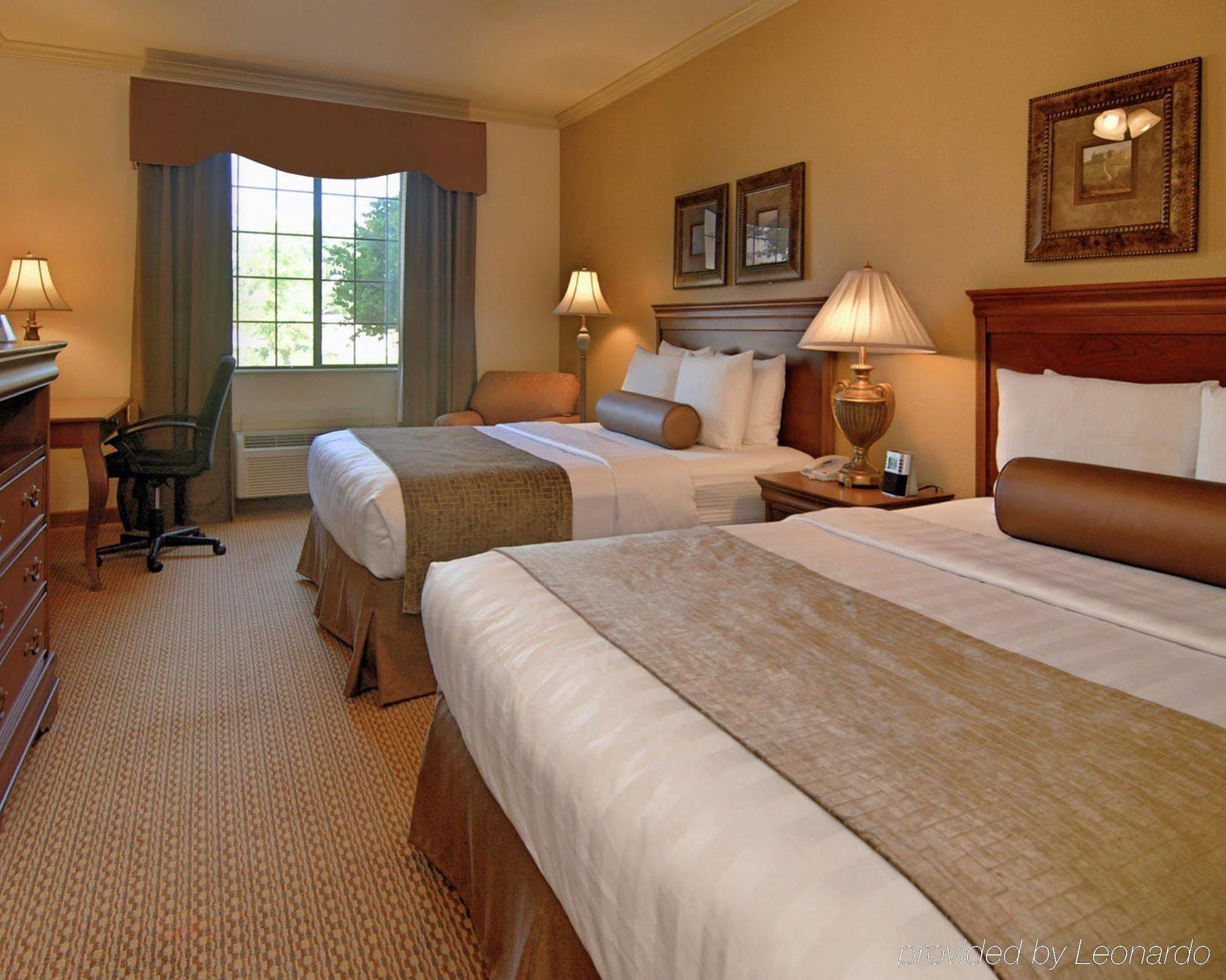 Best Western Plus Crown Colony Inn & Suites Lufkin Zewnętrze zdjęcie