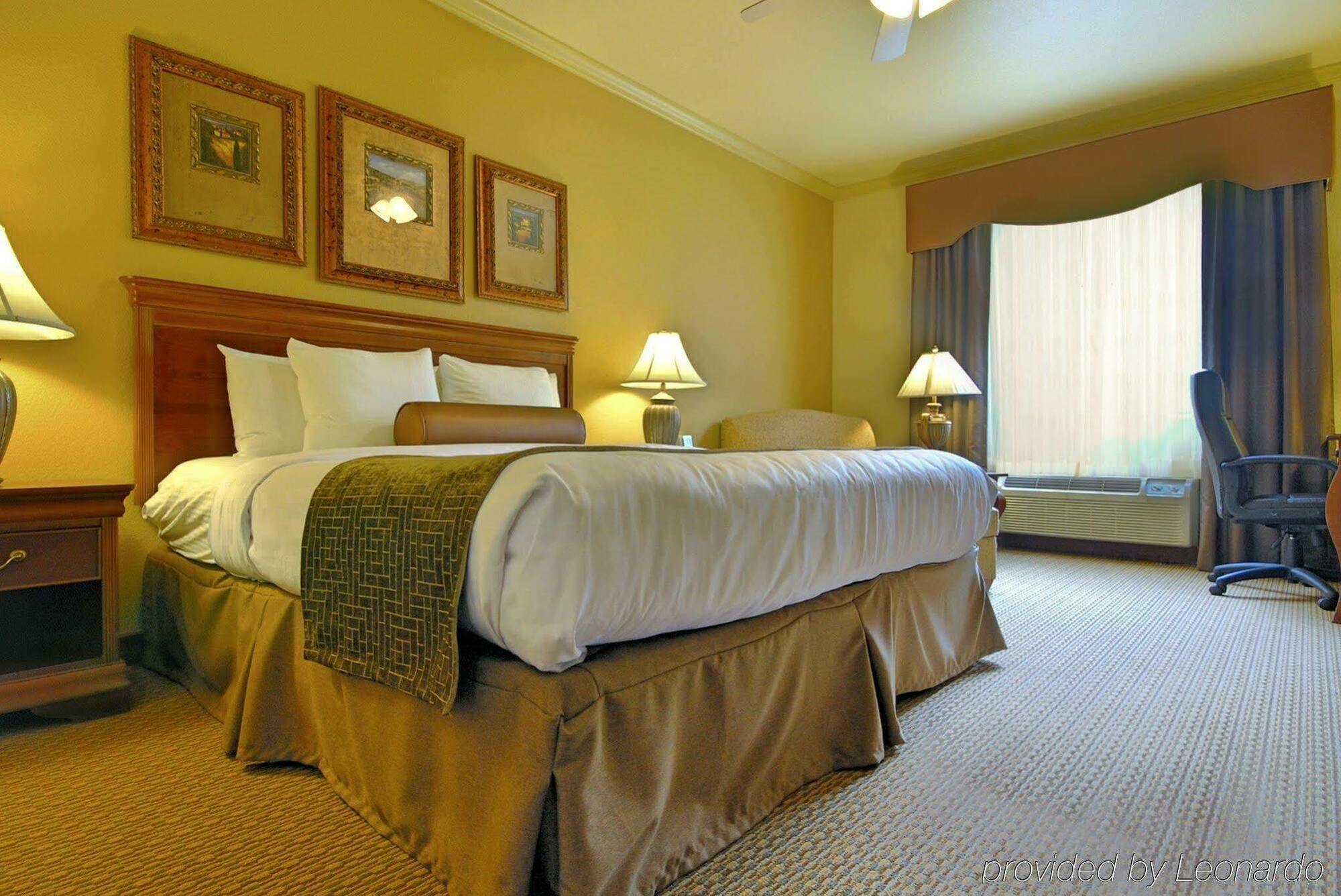 Best Western Plus Crown Colony Inn & Suites Lufkin Zewnętrze zdjęcie